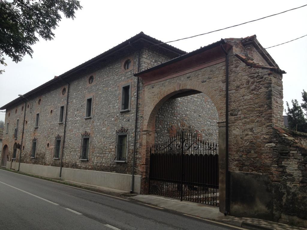 La Residenza Piacentina Bed & Breakfast Vigolzone Exterior photo